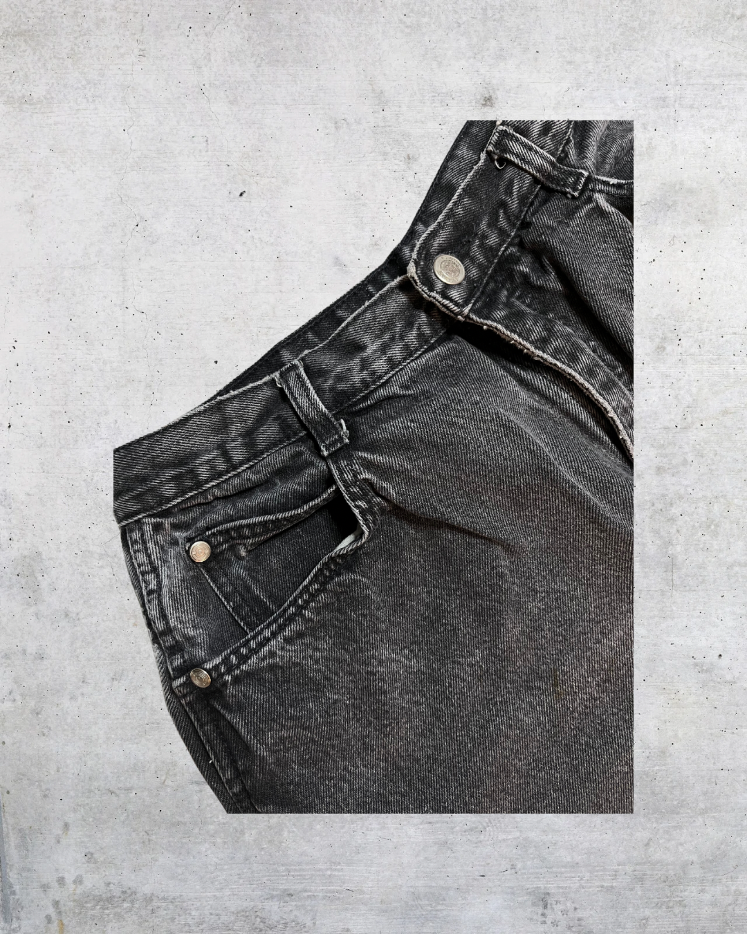 Black Magic Mom Jeans - Size 18