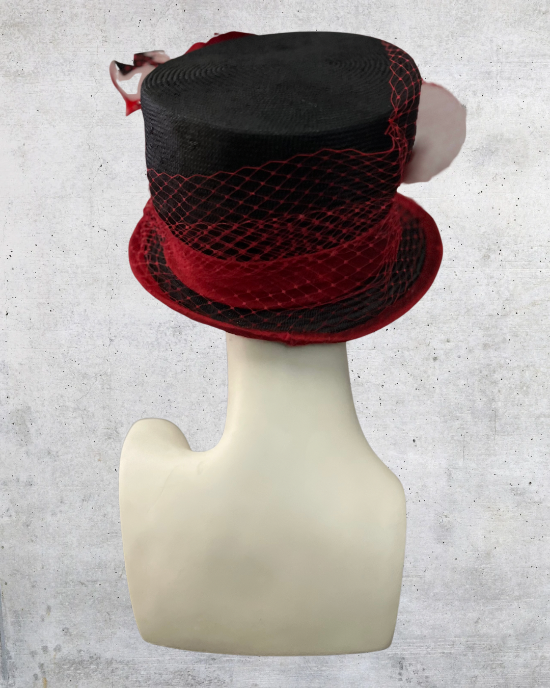 Black Sisal with Red Silk Trim