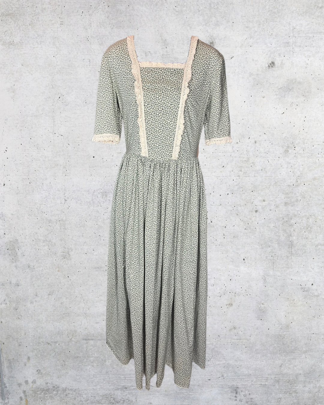 Prairie Daydream Dress - Medium