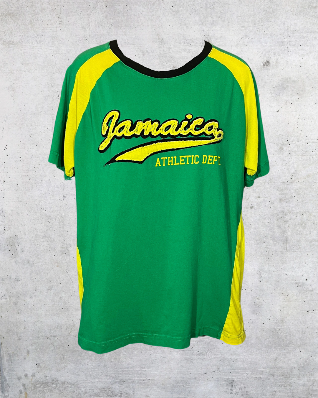 Island Vibes Tee - Medium