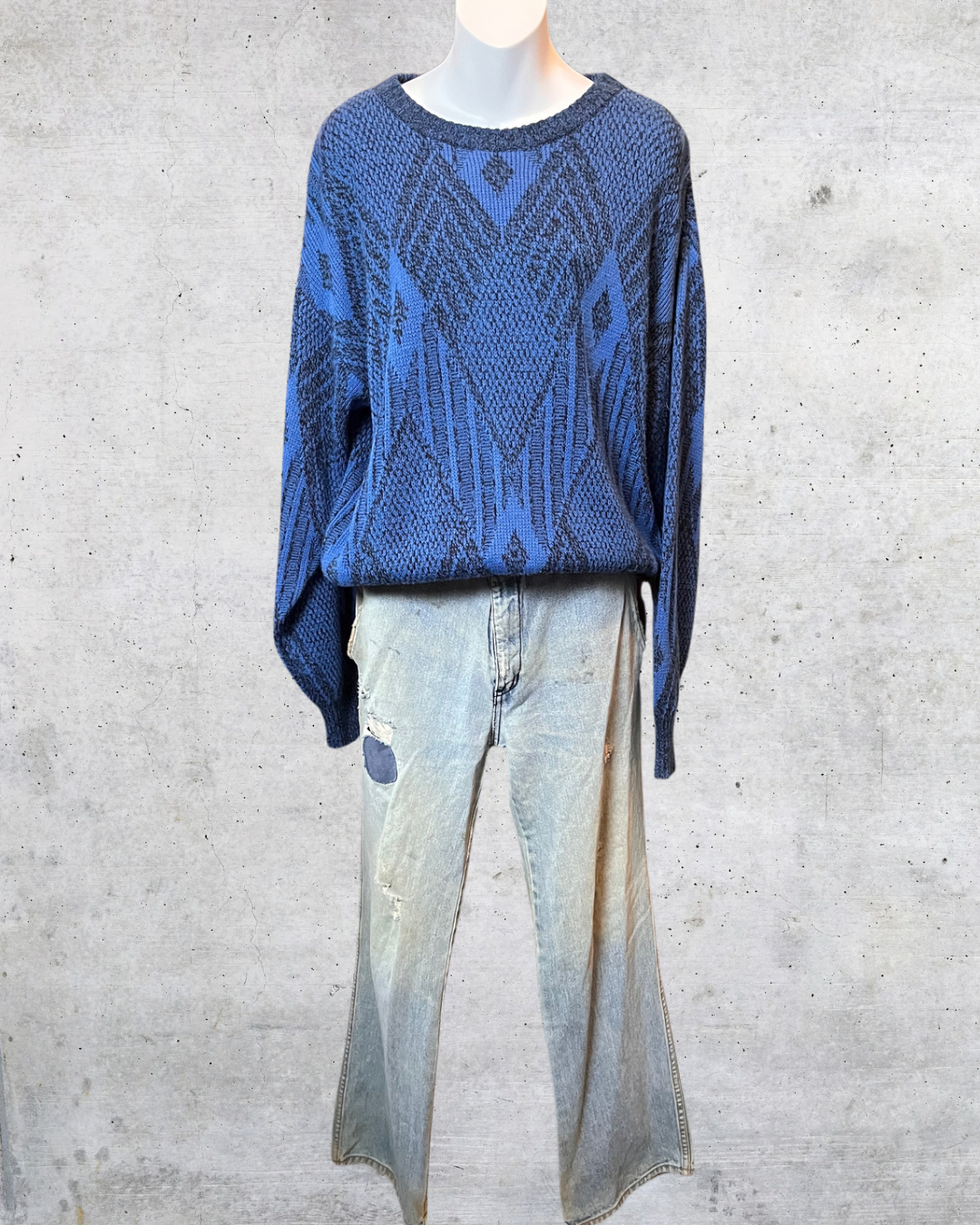 Nuovo New Forces Vintage Sweater - Medium
