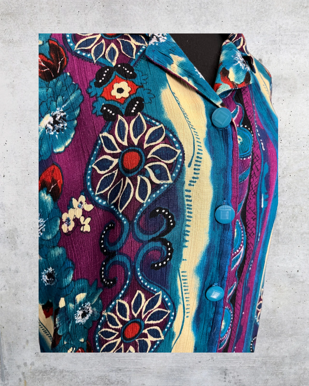 Teddi Vintage Abstract Button-Up - Large