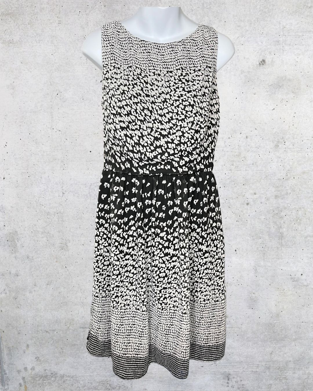 Ronni Nicole Monochrome Flutter Dress