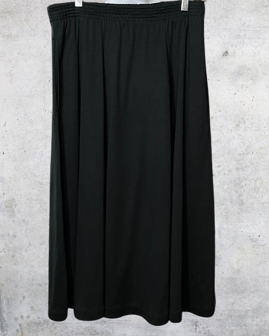 BonWorth Black Midi Skirt – Medium Petite