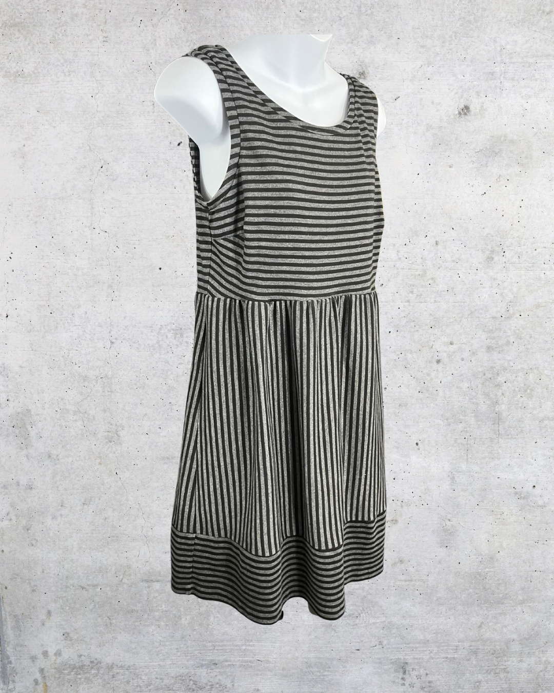 Daisy Fuentes Striped Fit & Flare Dress - Medium