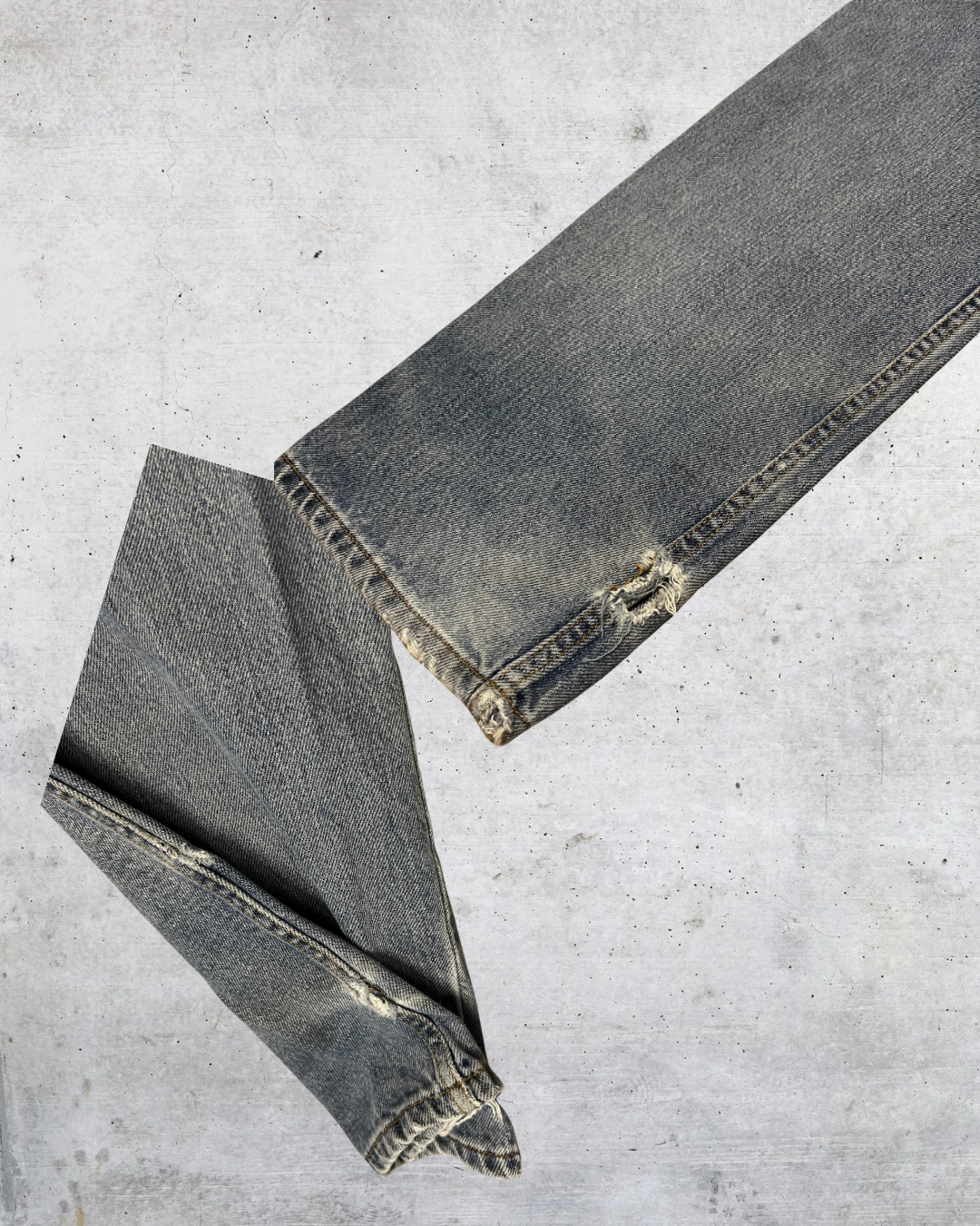 Levi’s 550 Relaxed Fit Jeans – Faded Classic 32”x36”