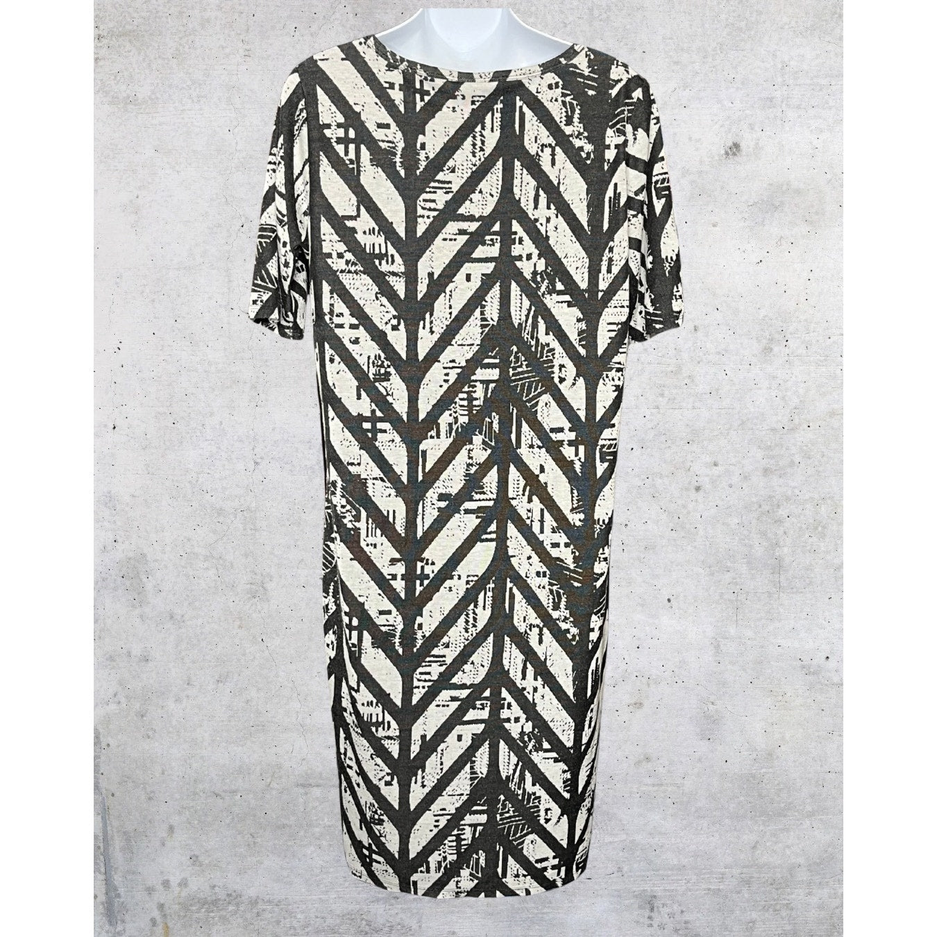 Graphic Leaf Print Dress