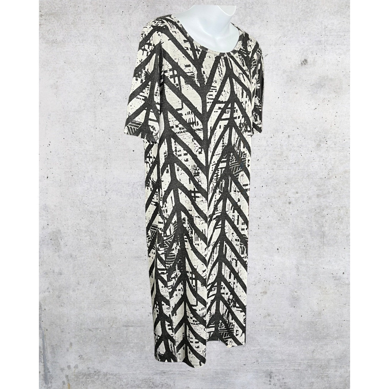 Graphic Leaf Print Dress