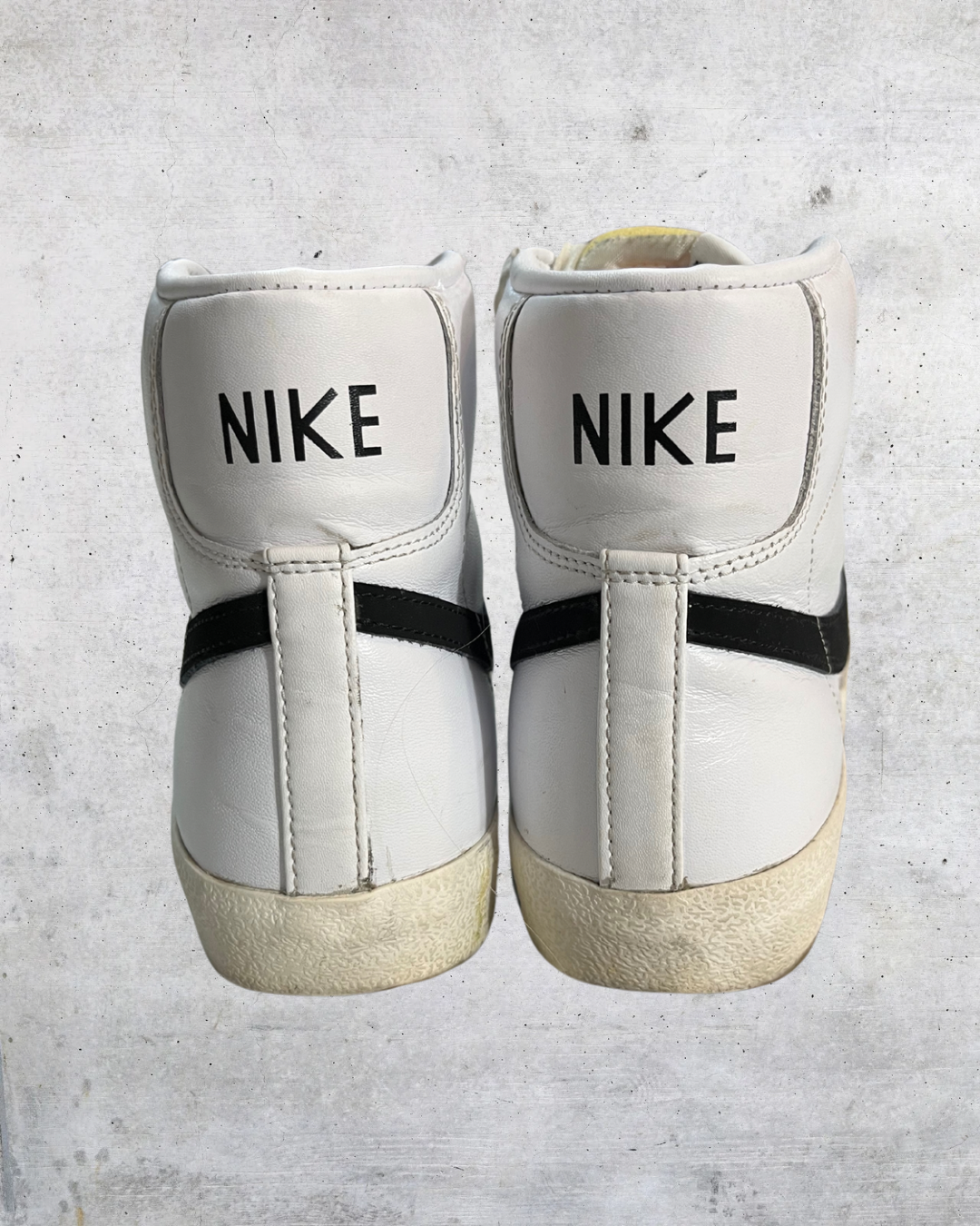 Nike Blazer Mid ‘77 Sneakers - Size 9.5