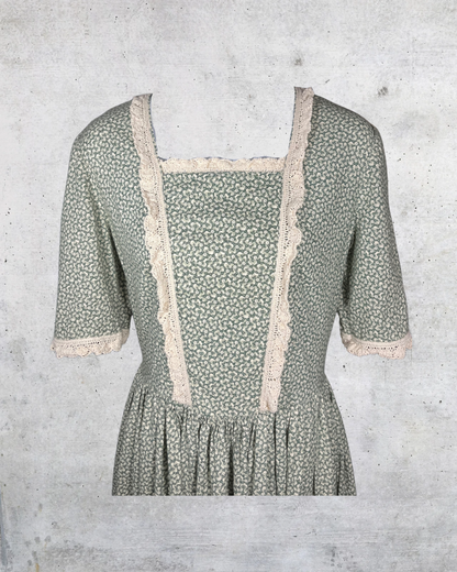 Prairie Daydream Dress - Medium