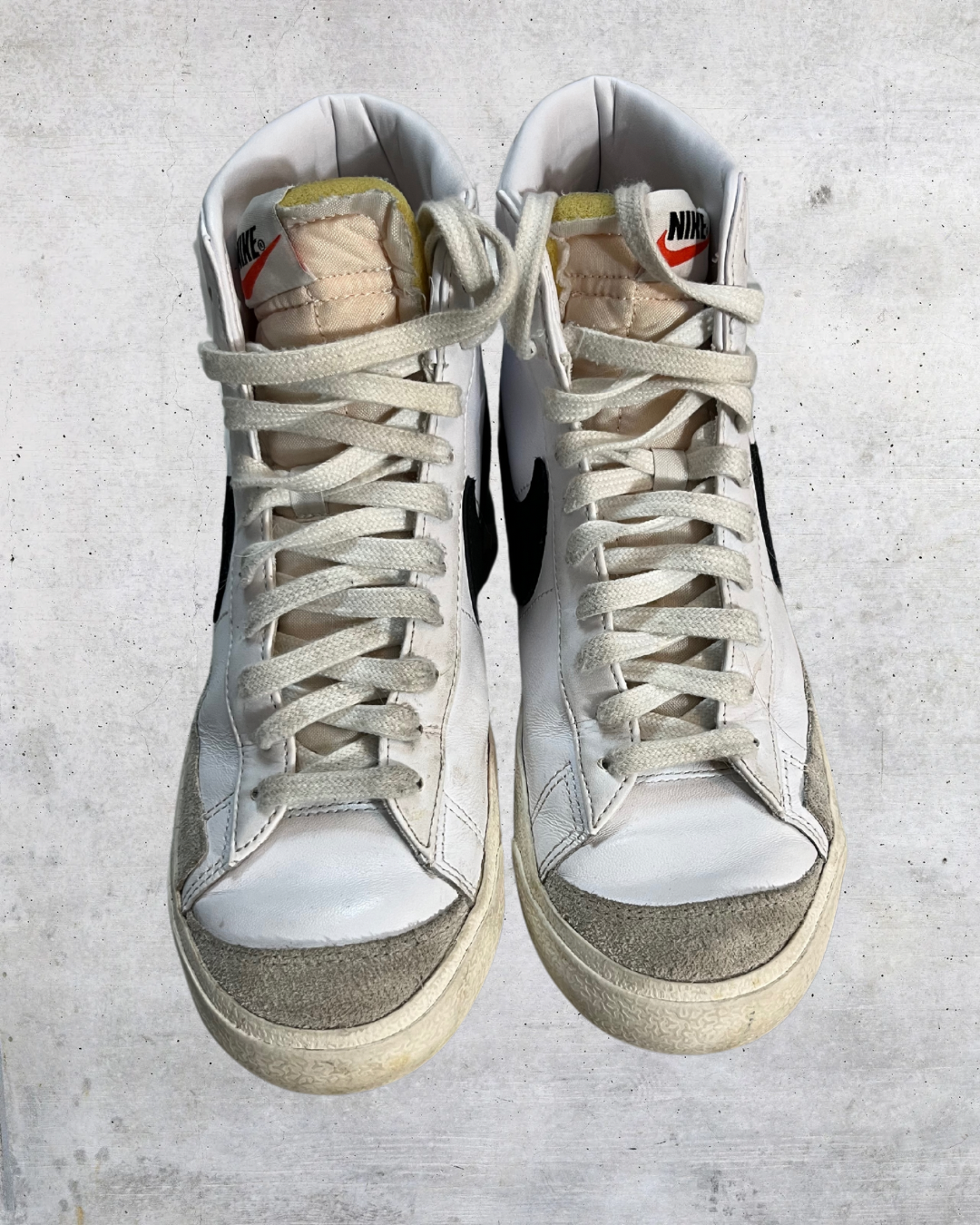 Nike Blazer Mid ‘77 Sneakers - Size 9.5