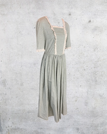 Prairie Daydream Dress - Medium