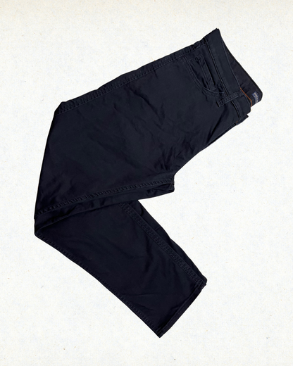 Sleek Street Style Dockers - Size 34