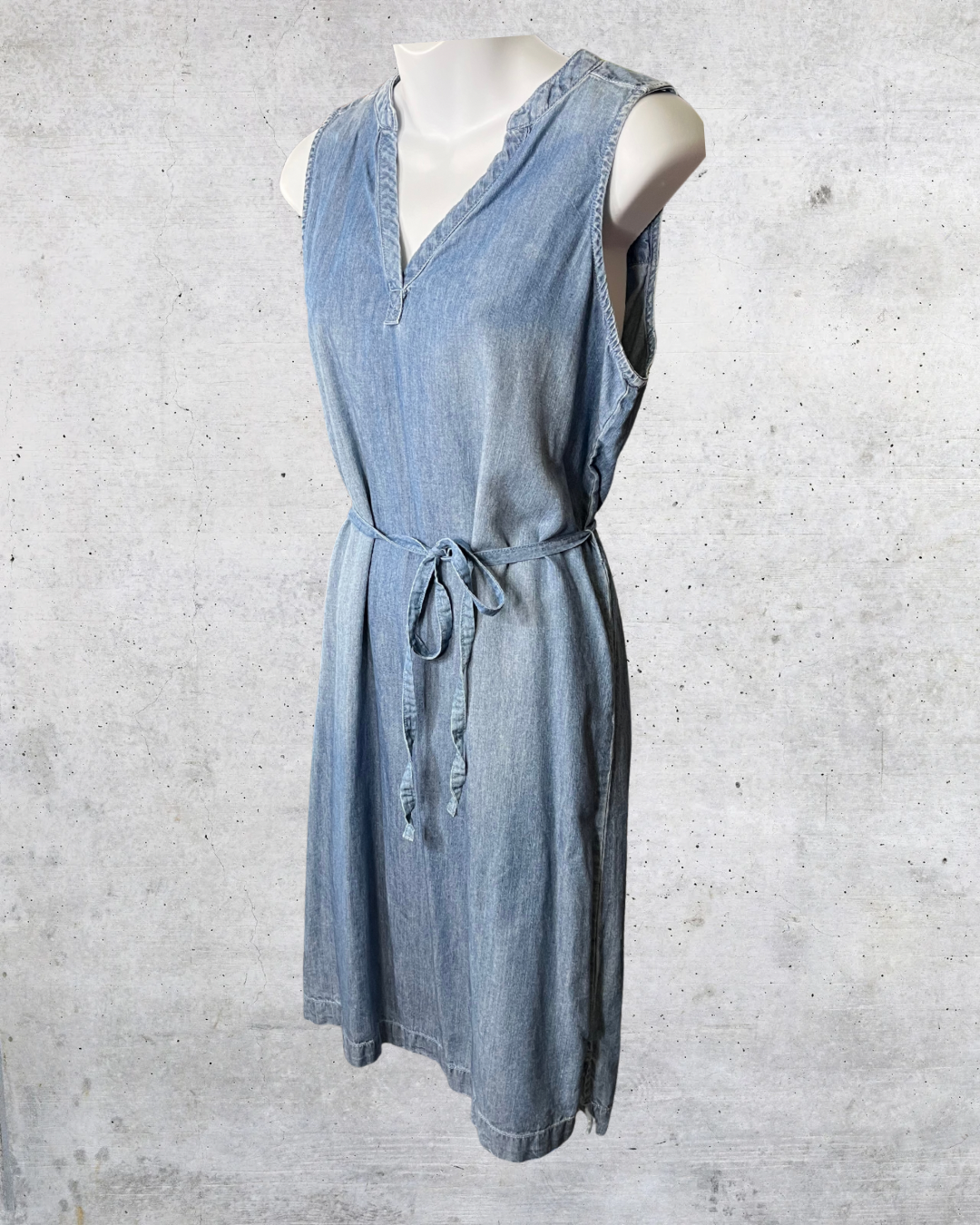 Indigo Ease Chambray Dress