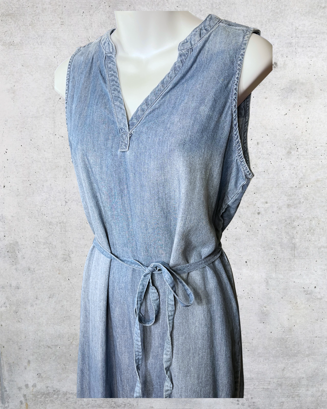 Indigo Ease Chambray Dress