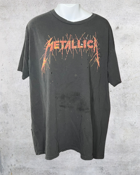 Metallica Distressed Skull Graphic Tee