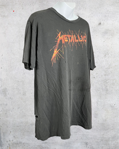 Metallica Distressed Skull Graphic Tee