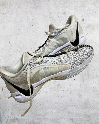 Nike Zoom Vapor Cage 4 Rafa Tennis Shoes – Women’s 9