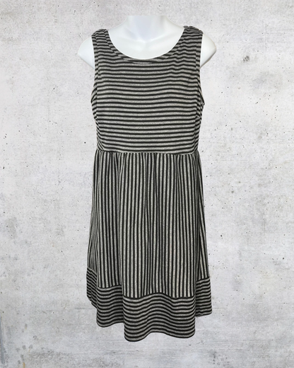 Daisy Fuentes Striped Fit & Flare Dress - Medium