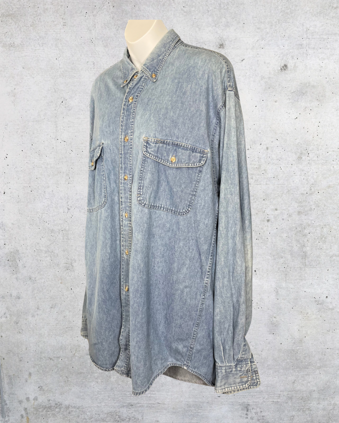 Eddie Bauer Light Wash Denim Button-Up - Large Tall
