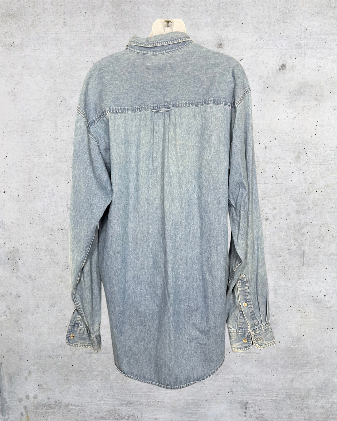 Eddie Bauer Light Wash Denim Button-Up - Large Tall