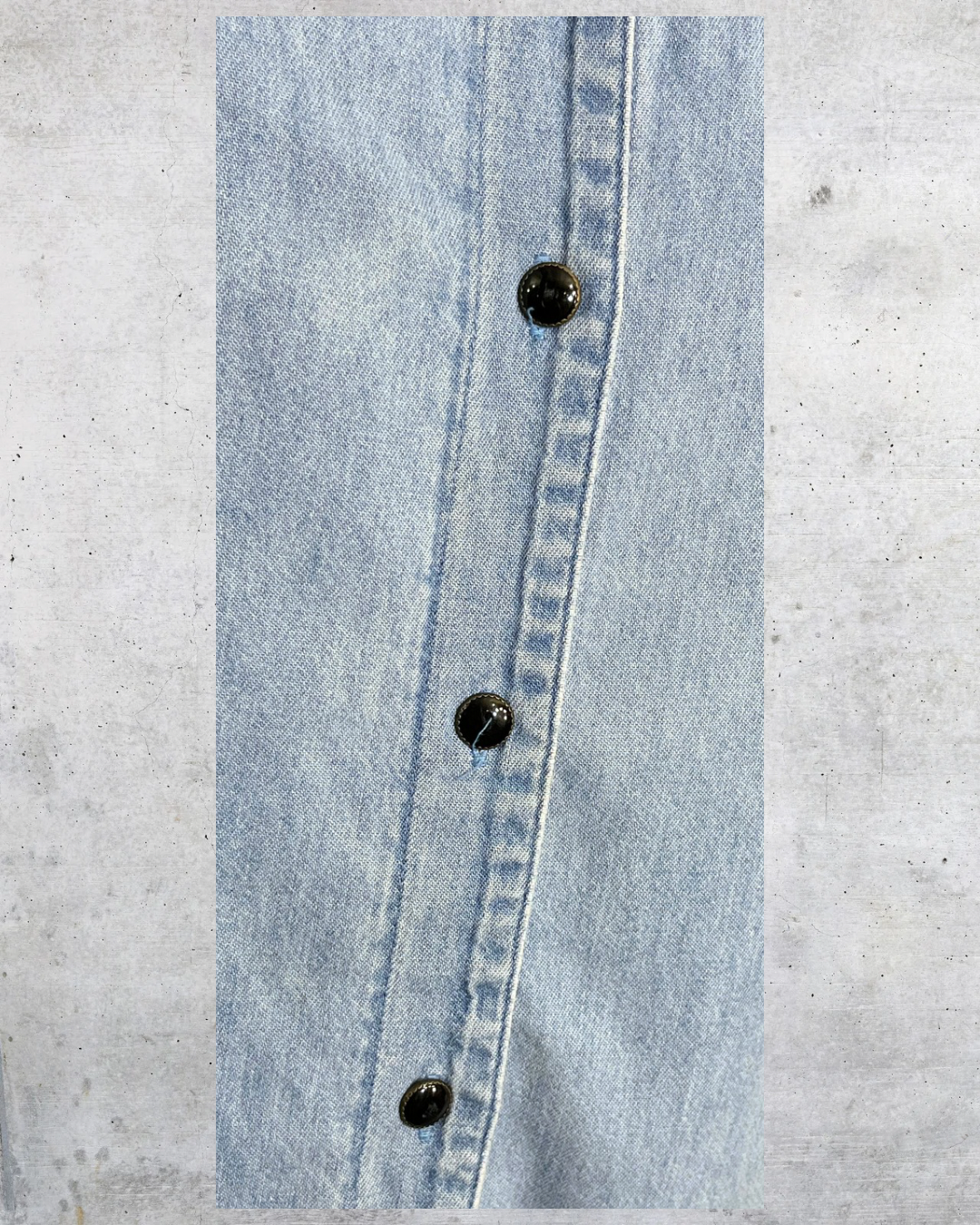 Vintage Bill Blass Embroidered Denim Shirt - 1X