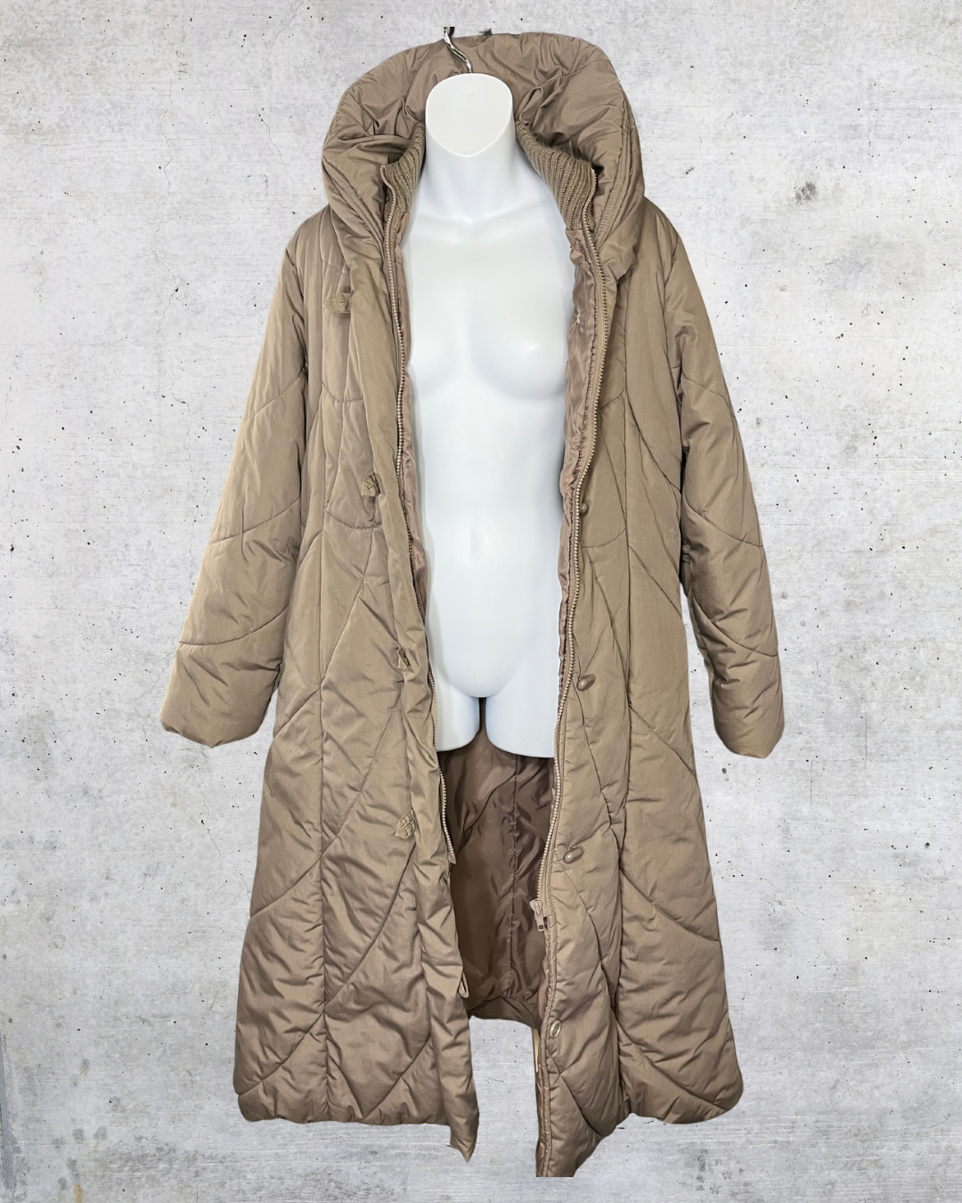 Vintage Saxton Hall Hooded Puffer Coat - Medium