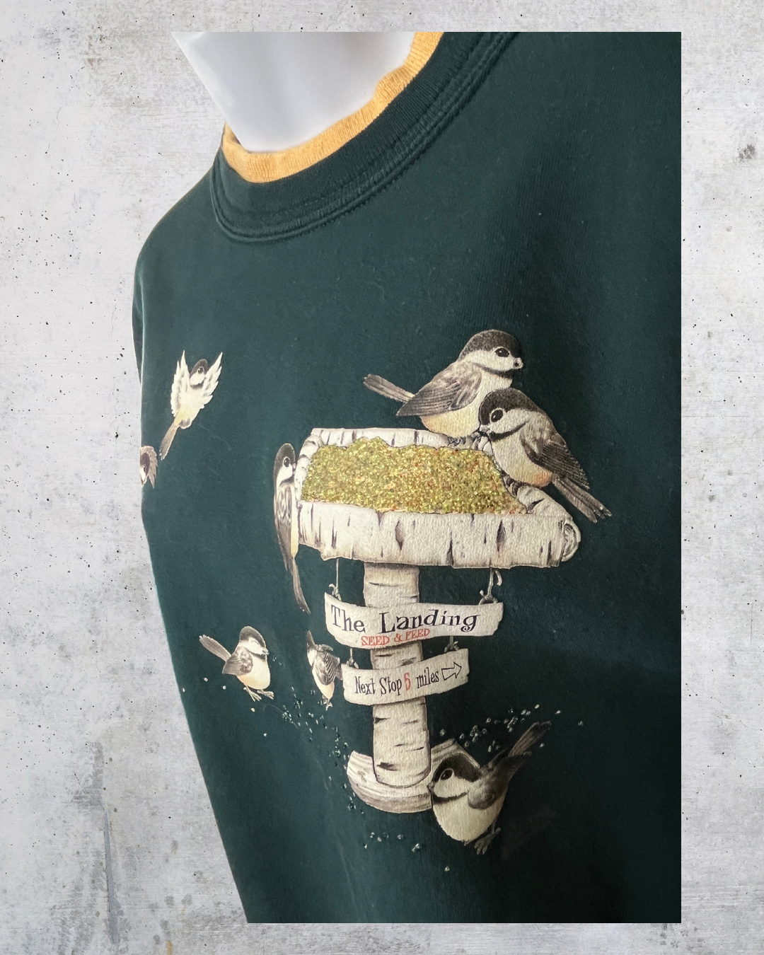 90s Vintage Forest Green Morning Sun Bird Feeder Sweatshirt – Large