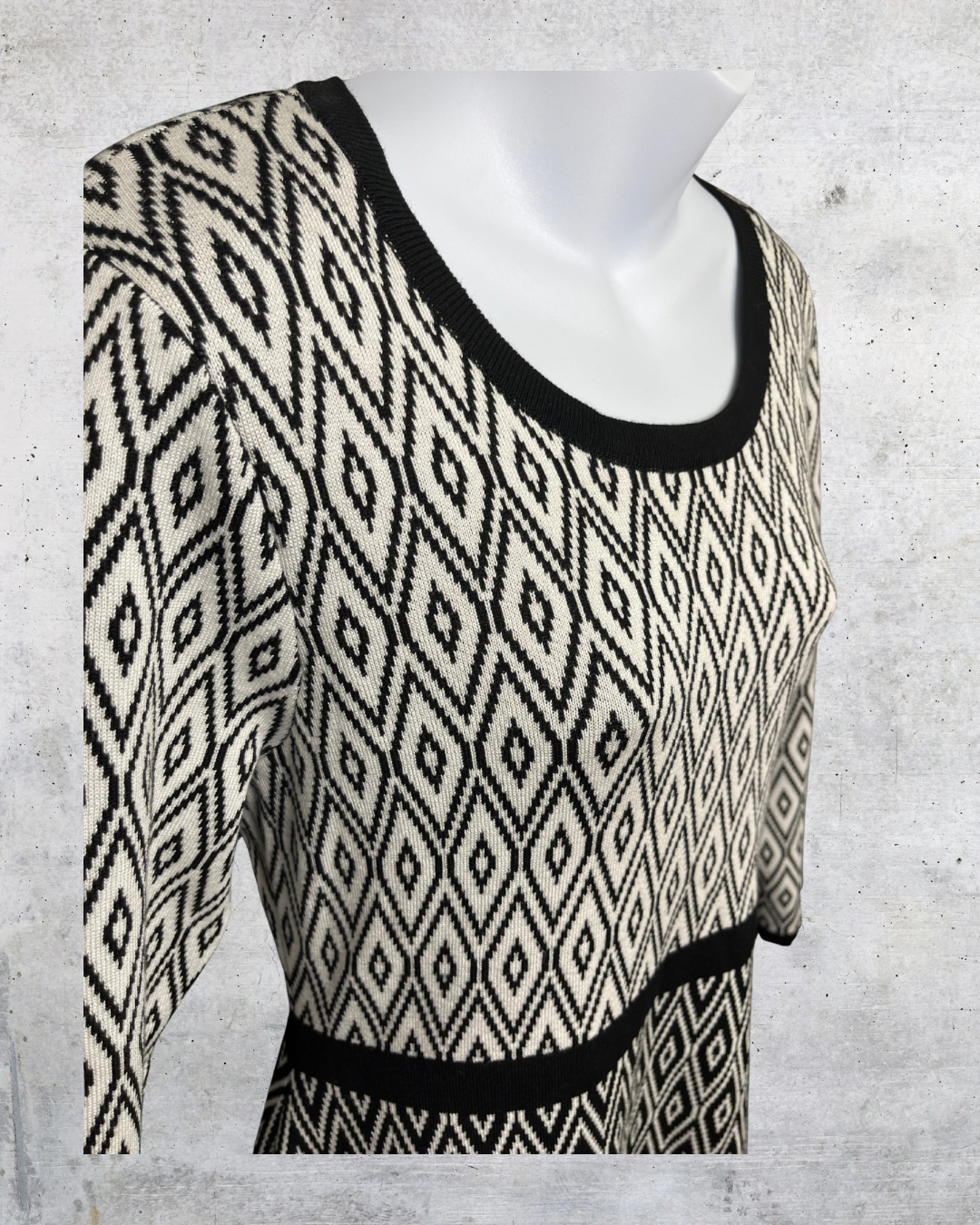 Studio One Black & White Diamond Knit Dress – Large