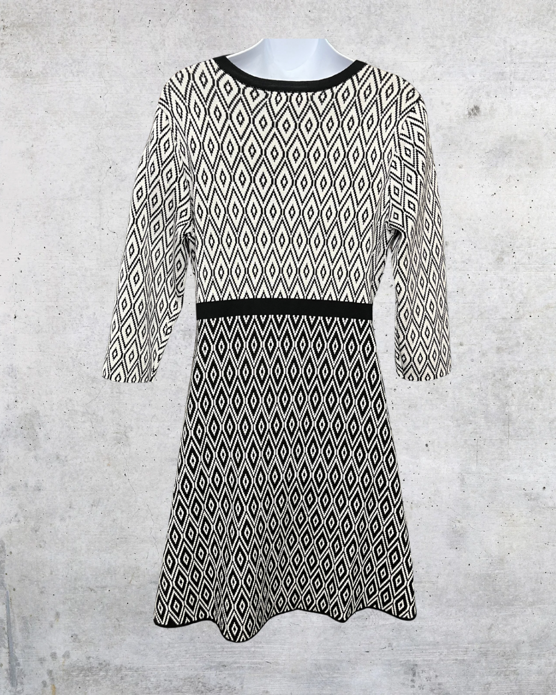 Studio One Black & White Diamond Knit Dress – Large