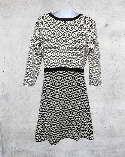 Studio One Black & White Diamond Knit Dress – Large