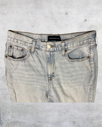 Light Wash Aeropostale High Rise Baggy Jeans – Size 8