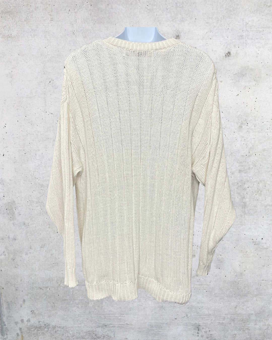 Chaus Cream Cable-Knit V-Neck Sweater - Large