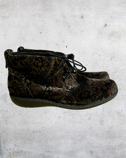Vintage 90s Soft Style Paisley Tapestry Boots — Size 9