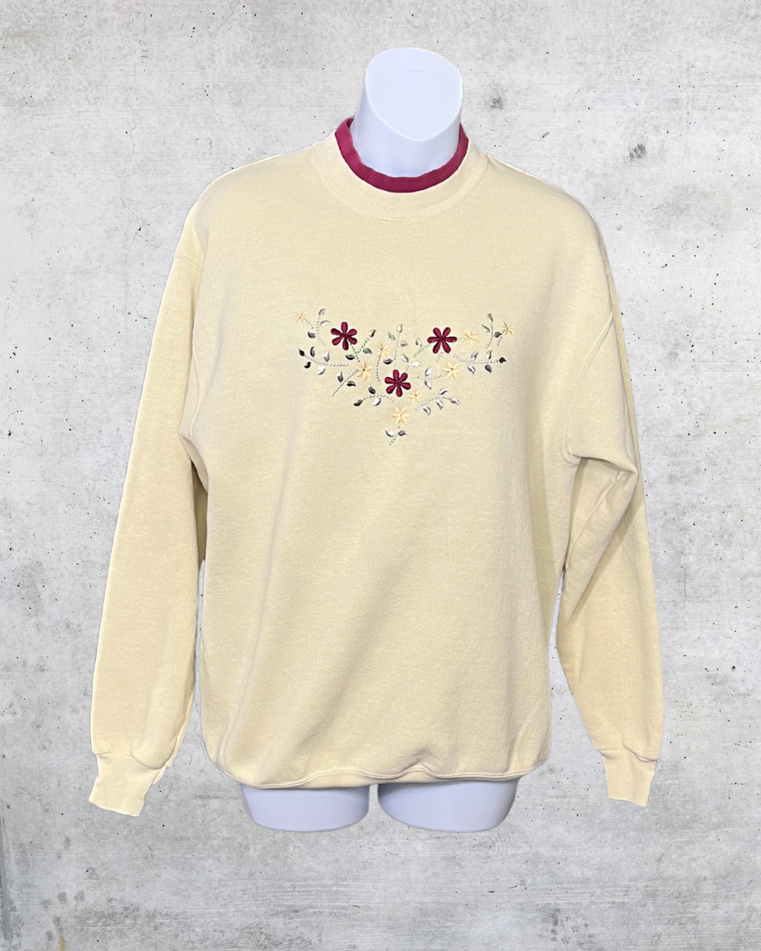 Vintage Lee Floral Embroidered Cream Crewneck Sweatshirt - Large