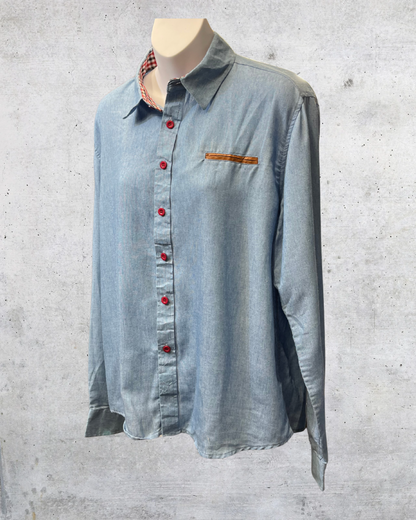 Chambray Button-Up Shirt with Red Buttons & Plaid Collar Detail - XL