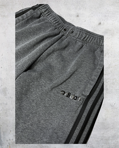 Adidas Gray 3-Stripe Jogger Sweatpants – Small