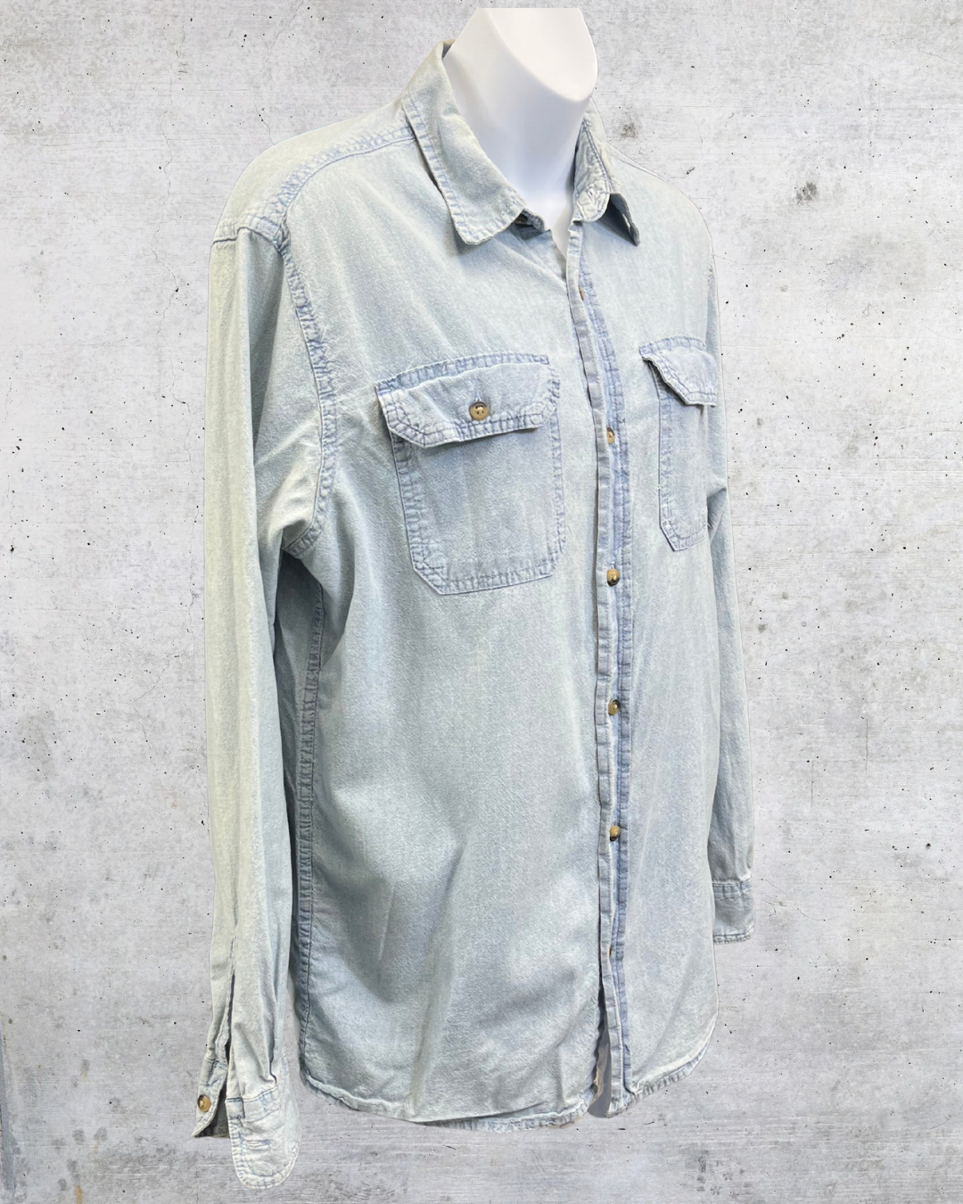 Wrangler Light Wash Denim Button-Up Shirt - Small