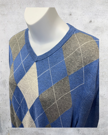 Croft & Barrow Blue Argyle V-Neck Sweater - Large