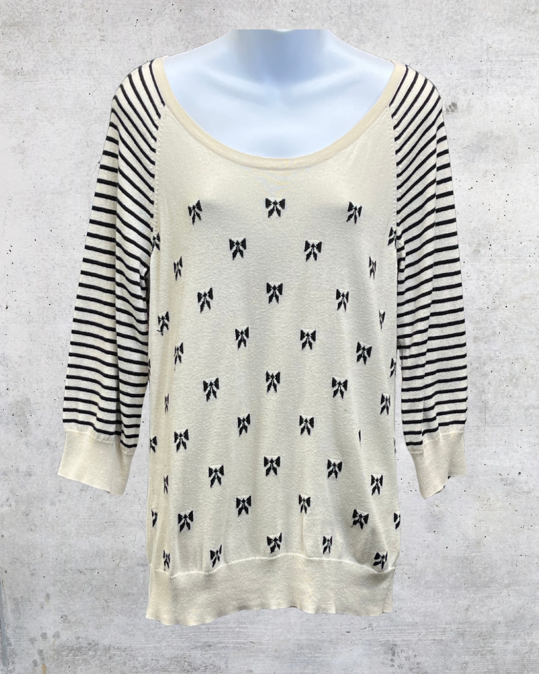 Lauren Conrad Bow Print Raglan Knit Top - Large