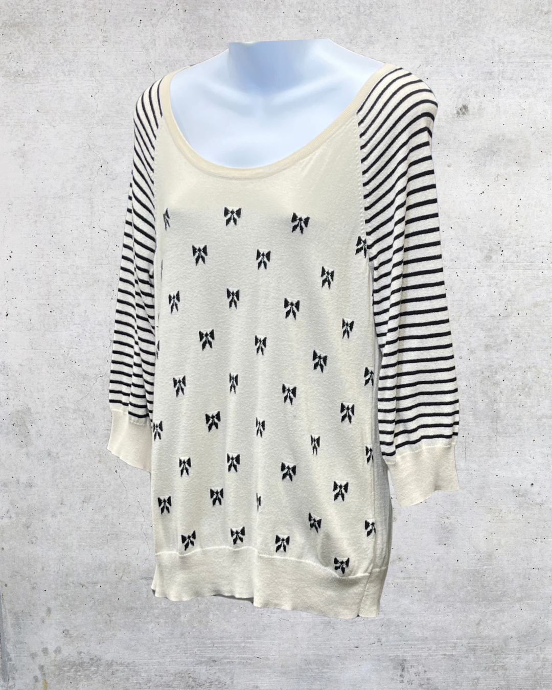 Lauren Conrad Bow Print Raglan Knit Top - Large