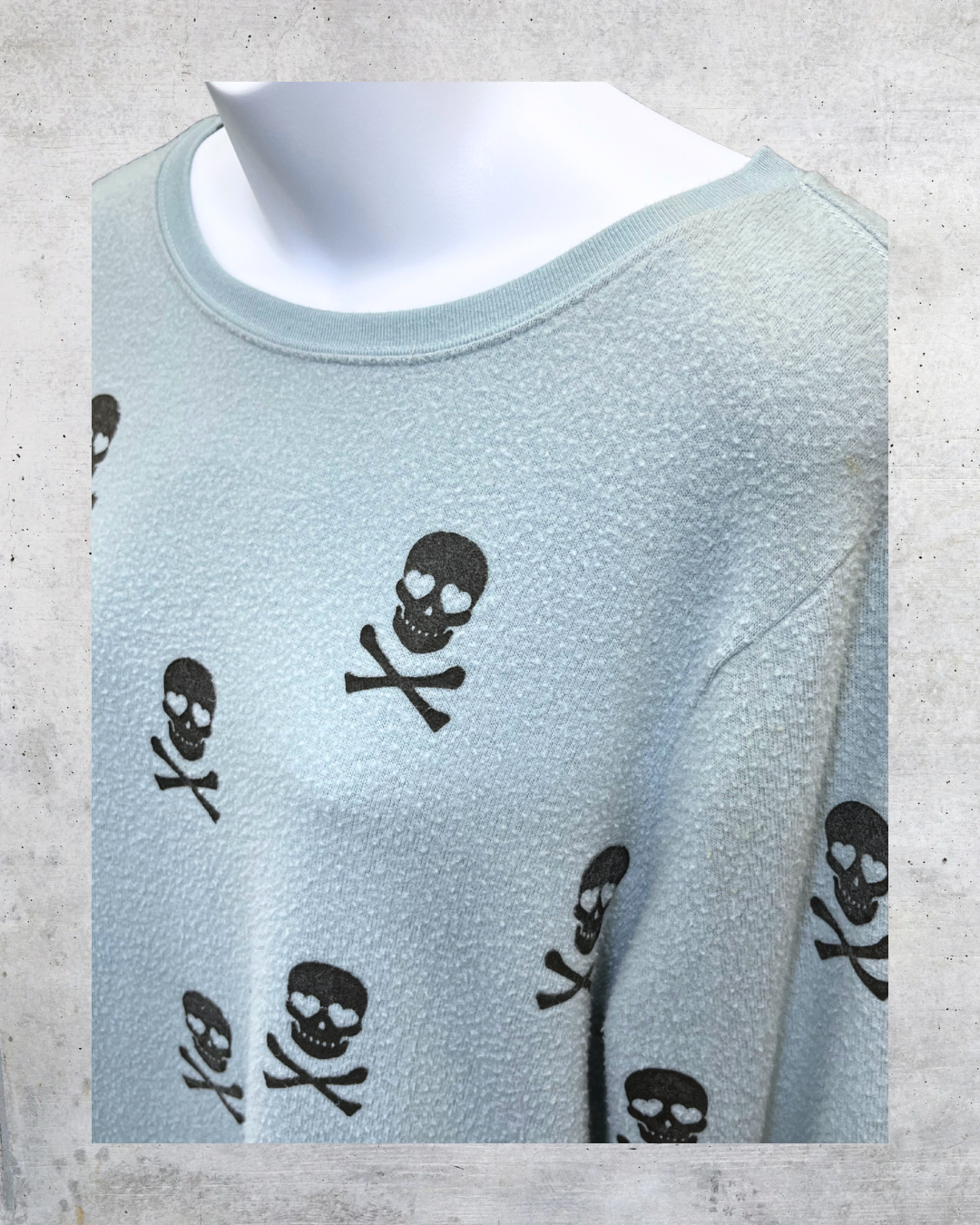 Workshop Republic Skull Print Textured Pullover Sweatshirt - Medium