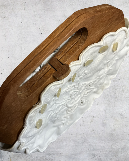 Vintage 70s White Embroidered Wood Handle Clutch