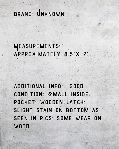 Vintage 70s White Embroidered Wood Handle Clutch