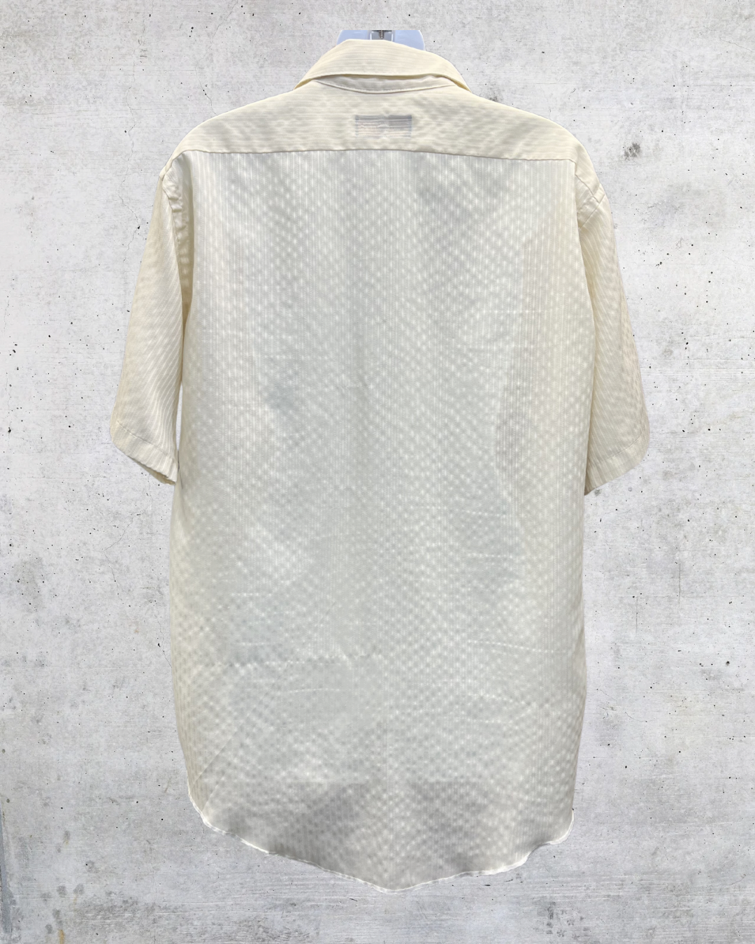 Vintage Van Heusen Ivory Textured Short Sleeve Button Up - Large