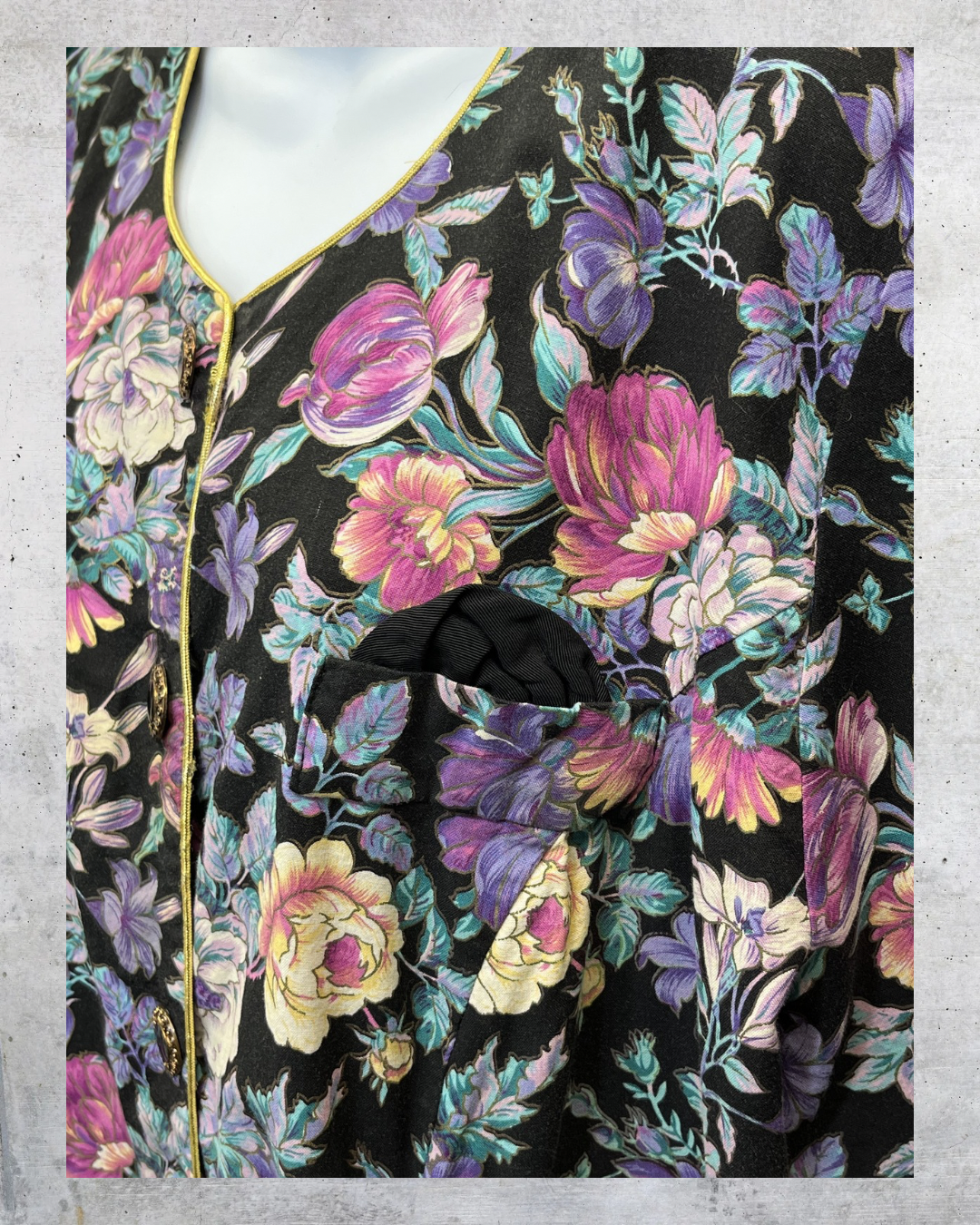 Vintage Tina Barrie Black Floral Button Front Blouse - XXL
