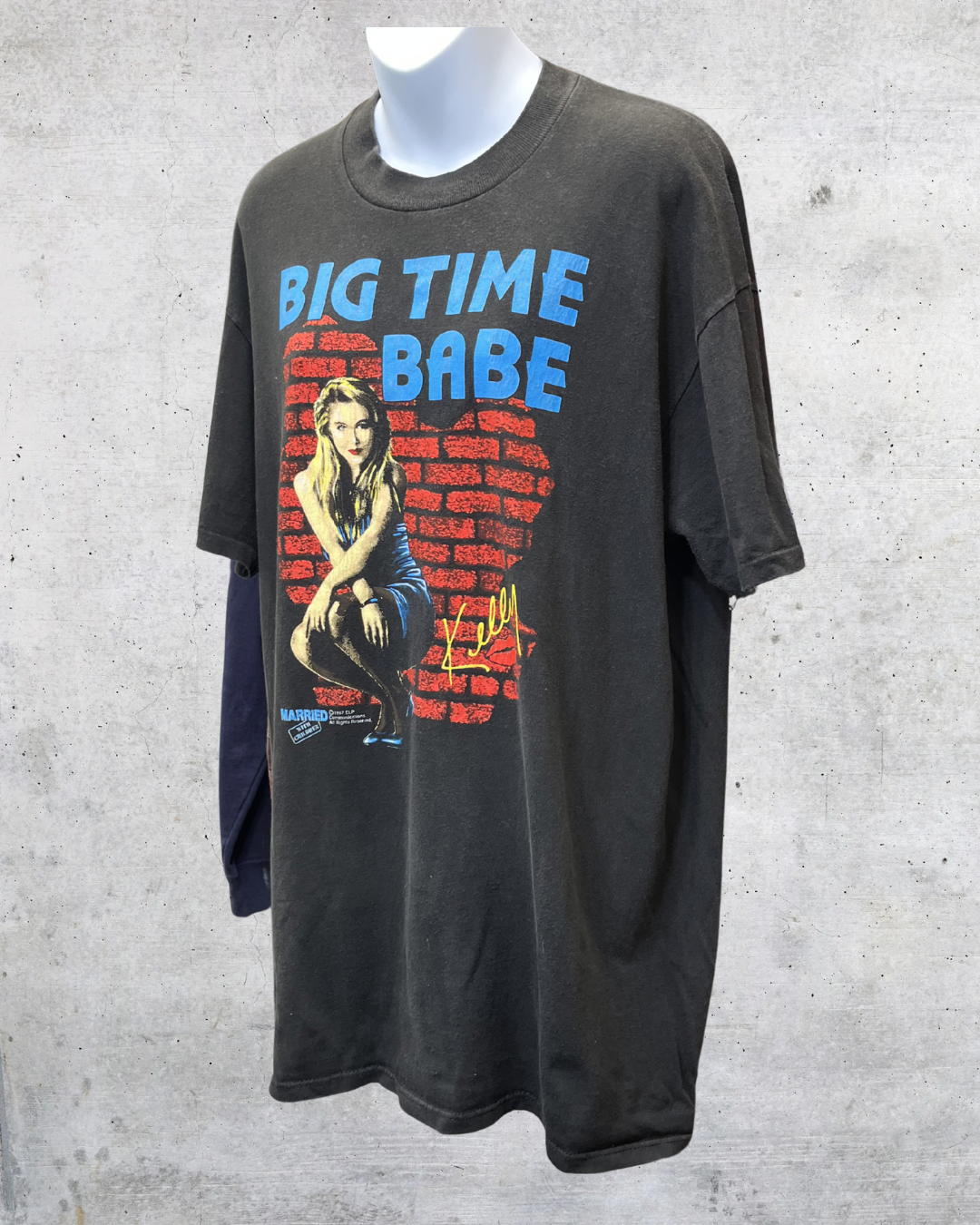 Vintage 1987 Kelly Bundy Big Time Babe Tee - XL
