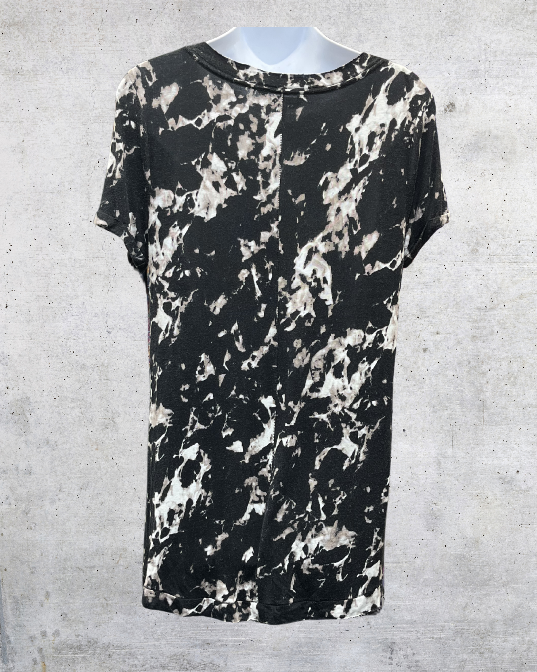 Rock & Republic Black White Marble Wash Tee - Medium