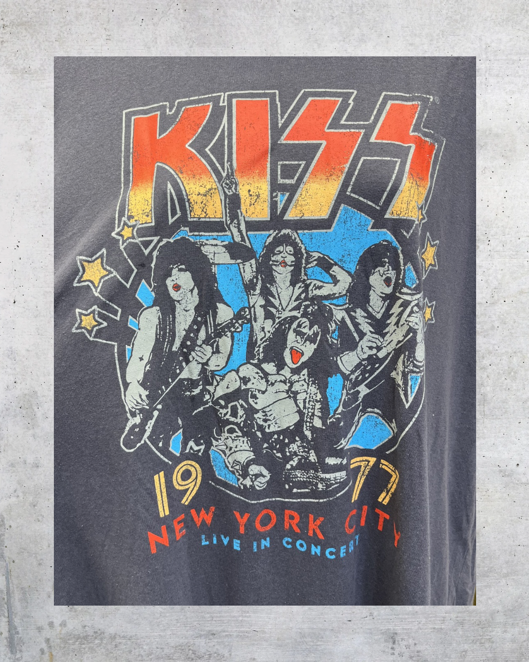 KISS 1977 New York City Sleeveless Band Tee - Large