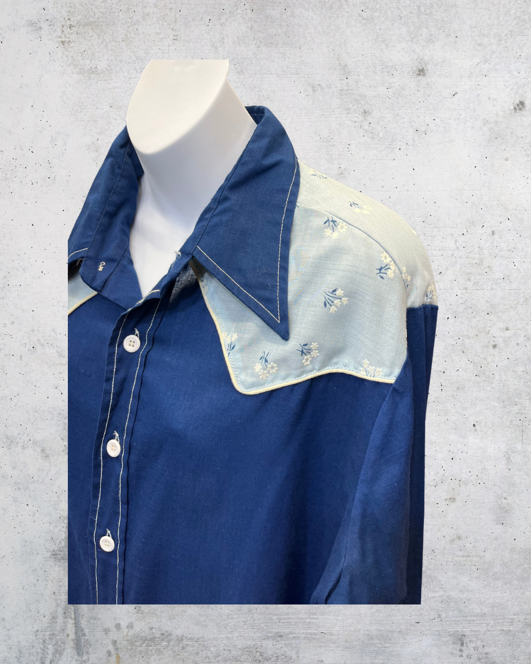 Vintage 70s Wrangler Blue Floral Yoke Western Shirt – XL